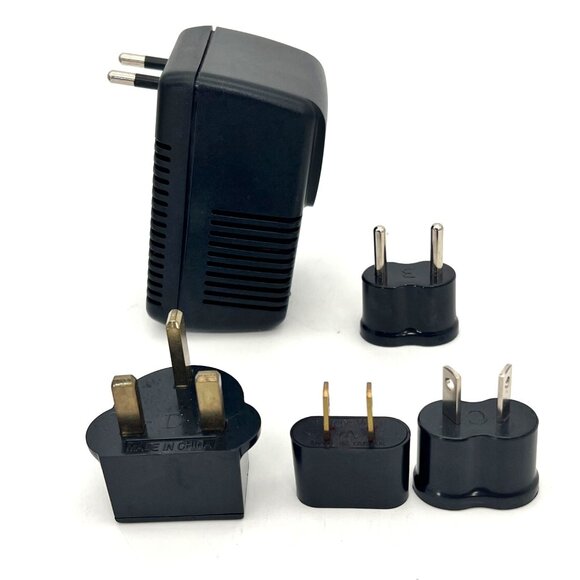 Voltage Converter Kit With Adaptor Plugs Model VCAP 50/2000 Watt Autoswitching - Picture 10 of 14